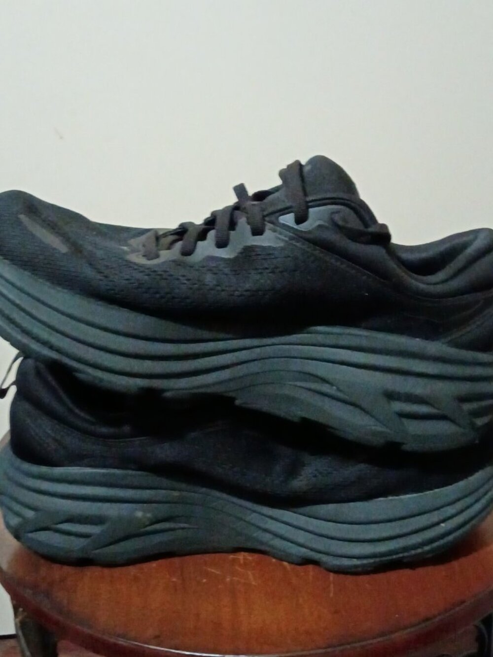 Hoka One One Bondi 8 Womens size 10B Black White Running Shoes 1127952 BBLC - Picture 12 of 13